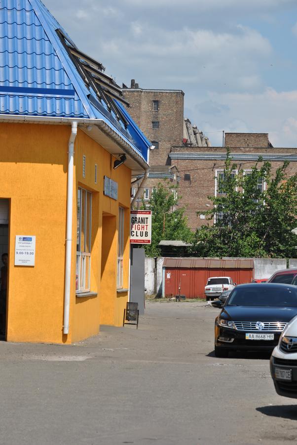 Hostel Darnitsa1 Kijów Zewnętrze zdjęcie