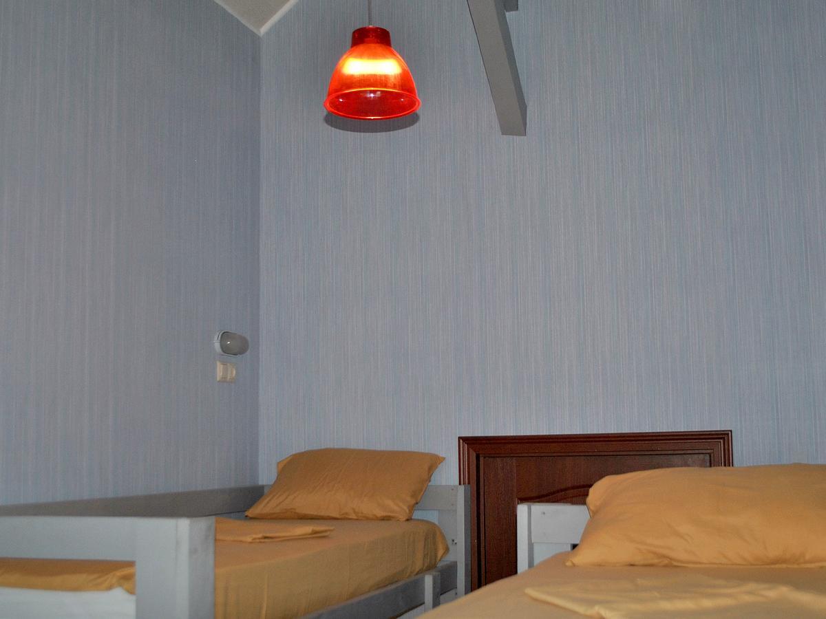 Hostel Darnitsa1 Kijów Zewnętrze zdjęcie